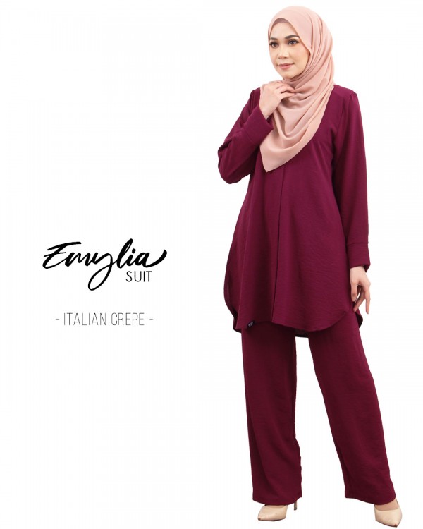SUIT EMYLIA